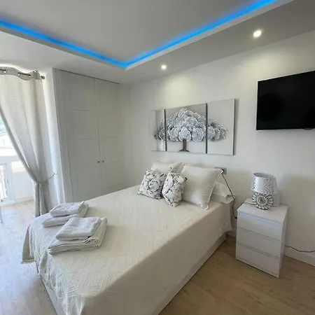 Exclusivo Estudio Piscinas, Conserjeria 24 H